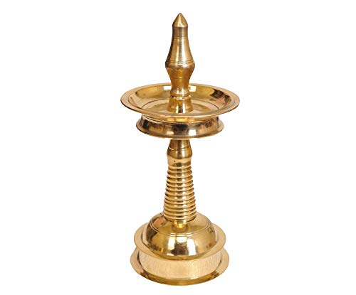 Kauthuk Kerala Decorative Small Nilavilaku Diya The Traditional Oil Lamp (Gold, 3 x 6 inches)